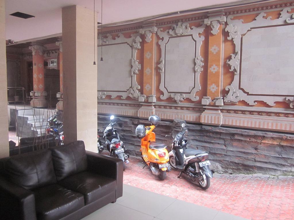 Taman Mekar Beach Inn Kuta  Ngoại thất bức ảnh