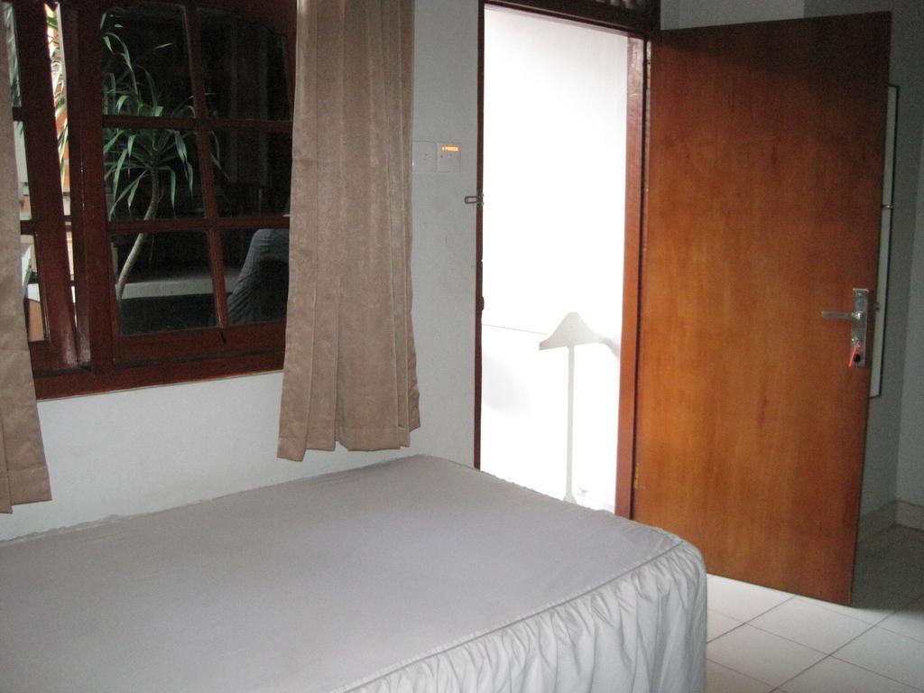 Taman Mekar Beach Inn Kuta  Phòng bức ảnh