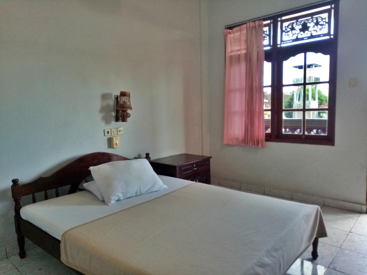 Taman Mekar Beach Inn Kuta  Ngoại thất bức ảnh